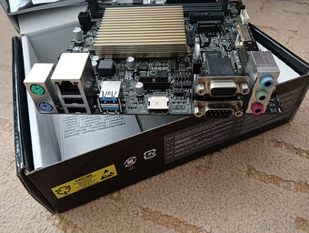 MB ASUS Prime J4005I-C integr. CPU, ITX - 3