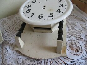 STAR:HODINY NA OPRAVU - 3