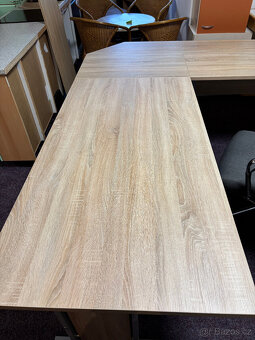 Kancelářský stůl - 3