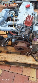 Motor BMW M10 1.8i - 3