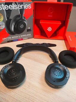 Bezdrátová herní sluchátka SteelSeries Arctis Nova 5 - 3