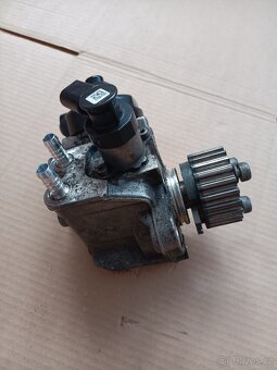 Vstřikovací čerpadlo 03L130755AF - 3