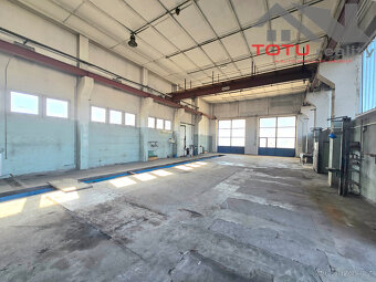 Pronájem, komerční prostor, 3010 m2, Černožice - 3