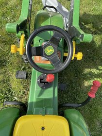 Šlapací traktor John Deere nafukovací kola - 3