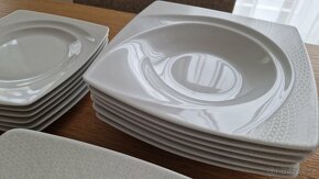Set talířů porcelán 21 kusů - 3