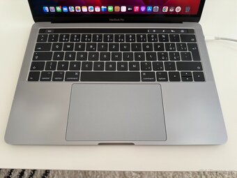 MacBook Pro 13", 2017, Intel Core i7, 16GB RAM - 3