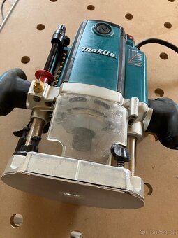 Frézka Makita RP2300FC - 3