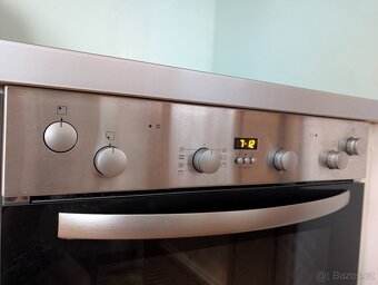 Sporák Miele H4110E s varnou deskou - 3