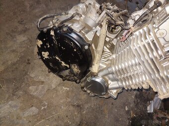 Motor honda CB 750 - 3