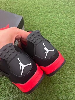 Novy pansky boty Jordan 4 Retro Red Thunder - 3