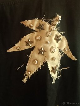 Halenka ( tričko) velikosti s//M - 3