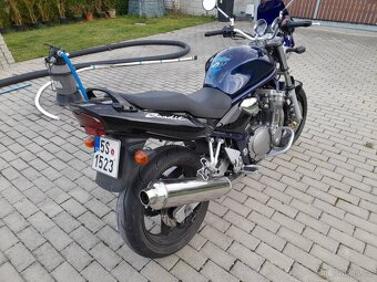 Suzuki Bandit 600 - 3