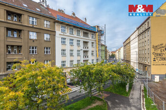 Prodej bytu 4+1, lodžie, 92 m², Praha, ul. Bartoškova - 3