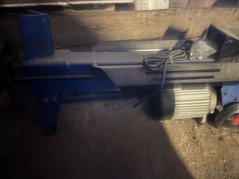 Řezačka na dřevo - 3