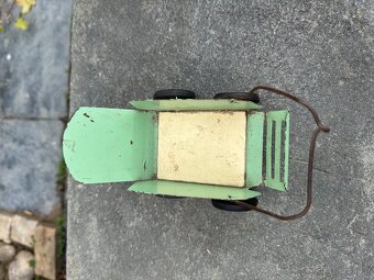 Plechový retro kočárek pro panenky - 3