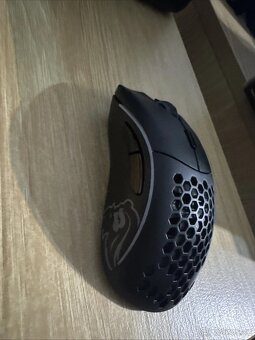 Nová bezdrátová herní myš Glorious Model D Wireless. - 3