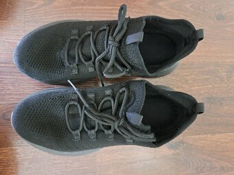 Dívčí sportovní tenisky vel. 35 - 3