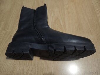 KOŽENÉ KOZAČKY - 3