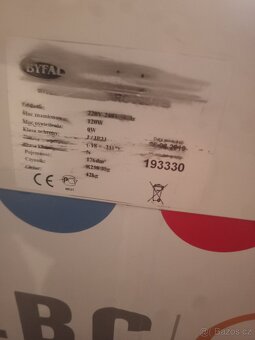 Prosklený pultový Mrazák - 3