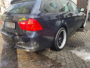 Sada dvoudílných originálních BMW kol - 3