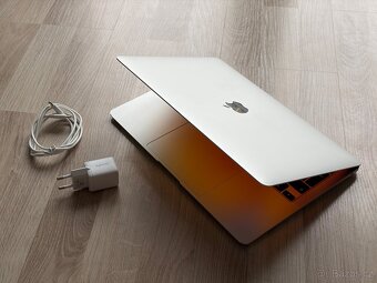 Apple Macbook Air 13¨ / M1 / 256Gb SSD Silver - TOP - 3