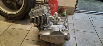 Motor jawa 638 - 3