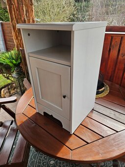 Noční stolek ikea - 3