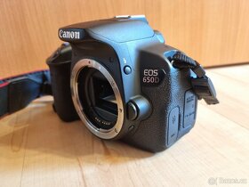 Canon 650D + náhradní akumulátor + brašna tenba skyline 8 - 3