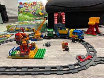 Lego duplo vlak s železničním mostem a s přejezdem - 3