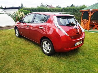 Nissan LEAF, střešní solar - 3