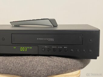 Combo VHS a DVD přehrávač Samsung DVD-V6800 - 3