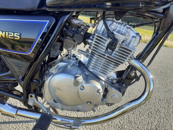 Suzuki GN 125 - 3