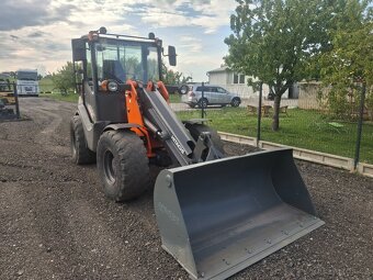 Prodám nakládač Hitachi ZW95-6V - 3