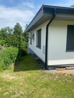 Pronájem chaty u řeky Sázavy – novostavba přímo u vody - 3