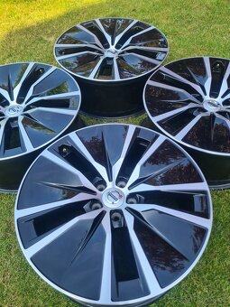 Volvo XC90,5x108 R19 - 3