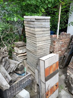 DARUJI ZBYTKY STAVEBNÍHO MATERIÁLU - 3
