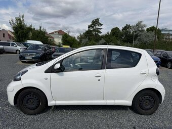 Toyota Aygo 1.0 50kw 2011 najeto 101km - 3