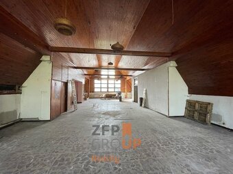 Prodej rodinného domu o rozloze 370 m2, Prasek, ev.č. 00287 - 3