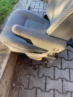 Křeslo VW T4 Multivan, pěkný stav - 3