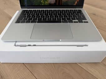 Apple Macbook Air M2, 256GB - 3