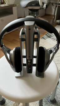 Sluchátka Sennheiser R180 - 3