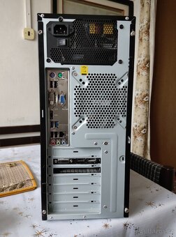 PC sestava - 3