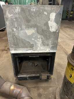 Prodám krbová kamna v výměníkem - 3