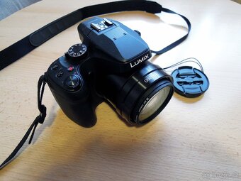 Panasonic LUMIX DC - FZ82D - 3
