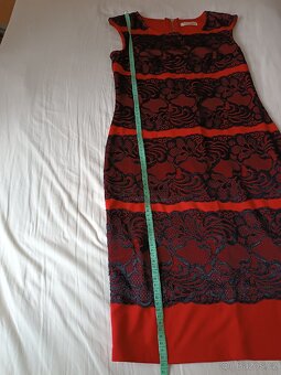 Červené šaty s krajkou - 3