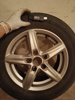 Michelin 195/65 R15 - 3