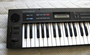 Roland Afa JUNO I - 3