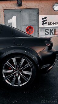 Mazda RX-8 - 3