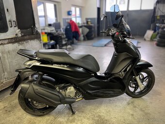 Skútr Piaggio Beverly 350 - 3