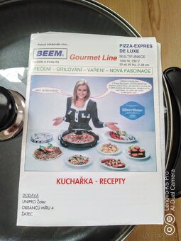Elektrická pečící pánev, super stav - 3
